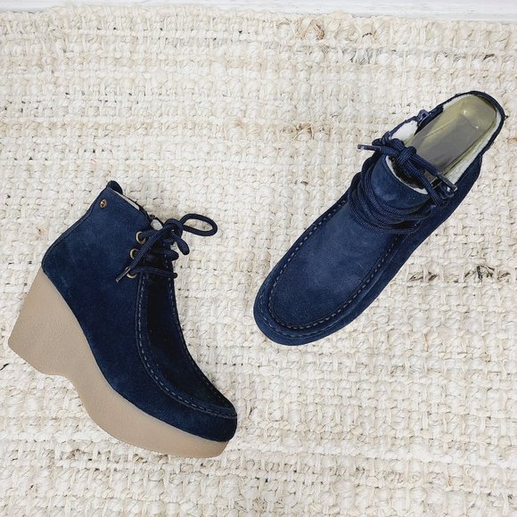 NEW Tommy Hilfiger Sherpa-lined Suede LaceUp Wedge - Picture 2 of 9